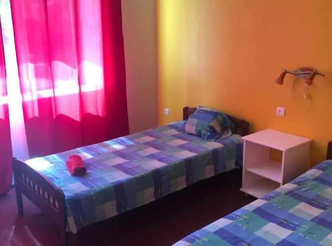 Hermes Kuelalistemaja Гостевой дом Выру